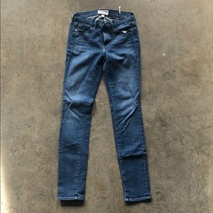 FRAME Skinny Jeans